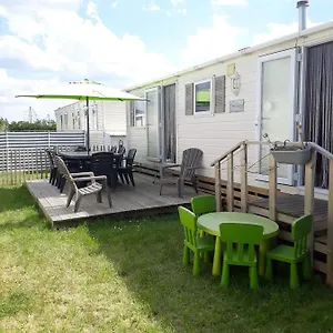 luxe-vakantiechalet-met-omheinde-tuin-bredene-6pers.ostend-hotel.net/