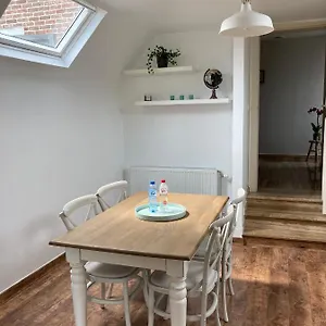 rustig-appartement-in-het-groen-met-terras.hotelsantwerp.net/