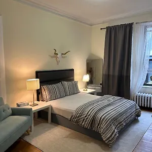 Time Square Private Homestay